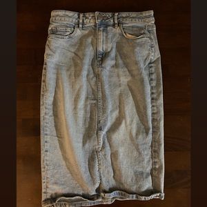 Size 4 Loft denim skirt